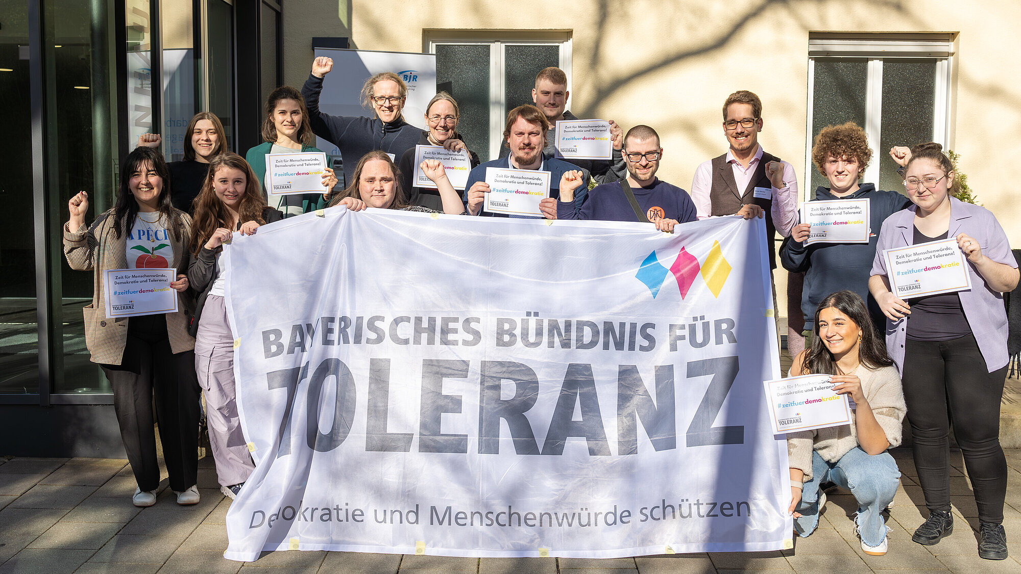 Gruppenbild für das Bayerische Bündnis für Toleranz